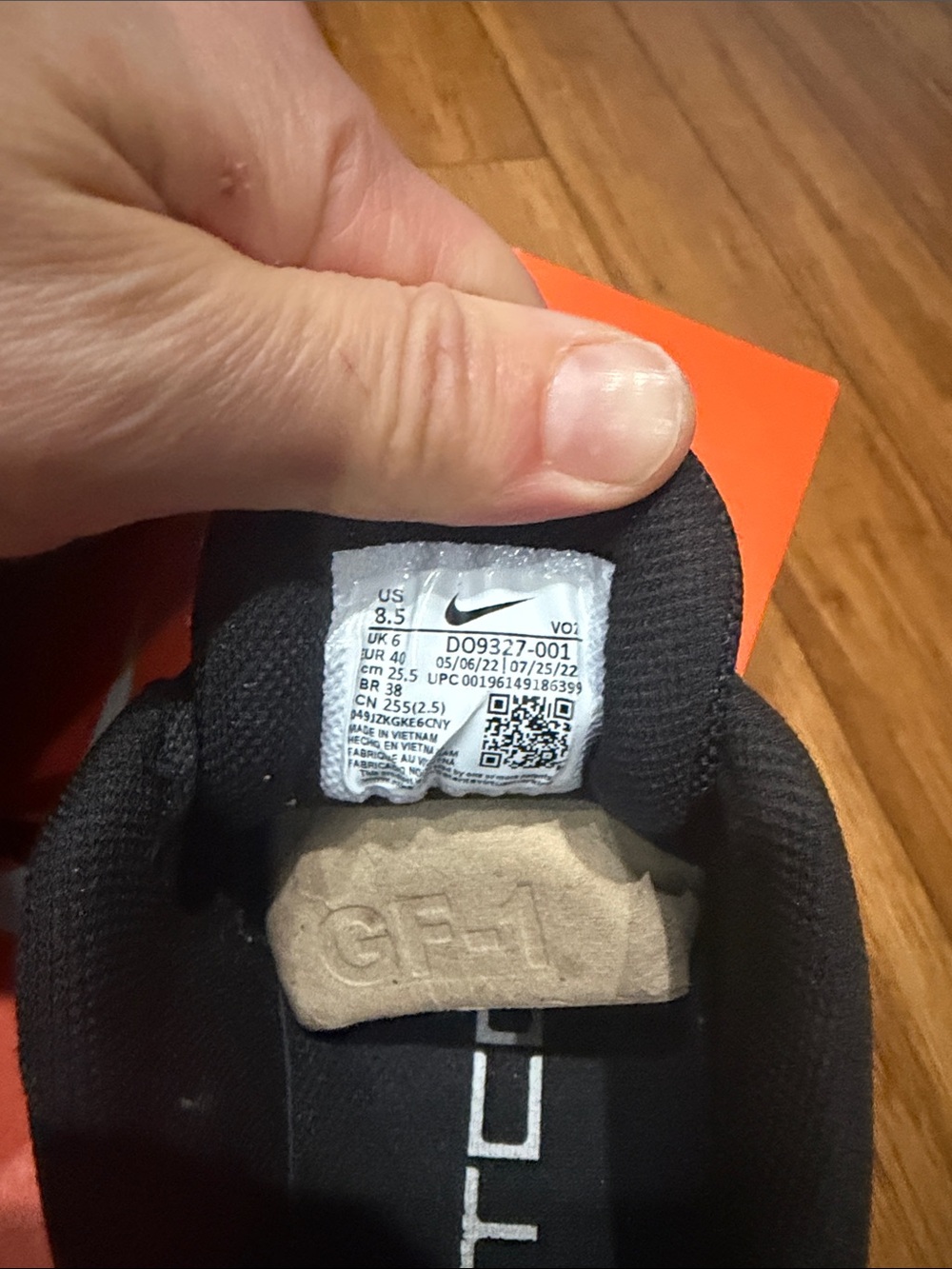 Women’s Nike Metcon 8 size 8.5US - Picture 5 of 6